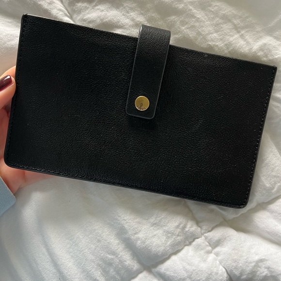 Fossil Wallet - Picture 1 of 4